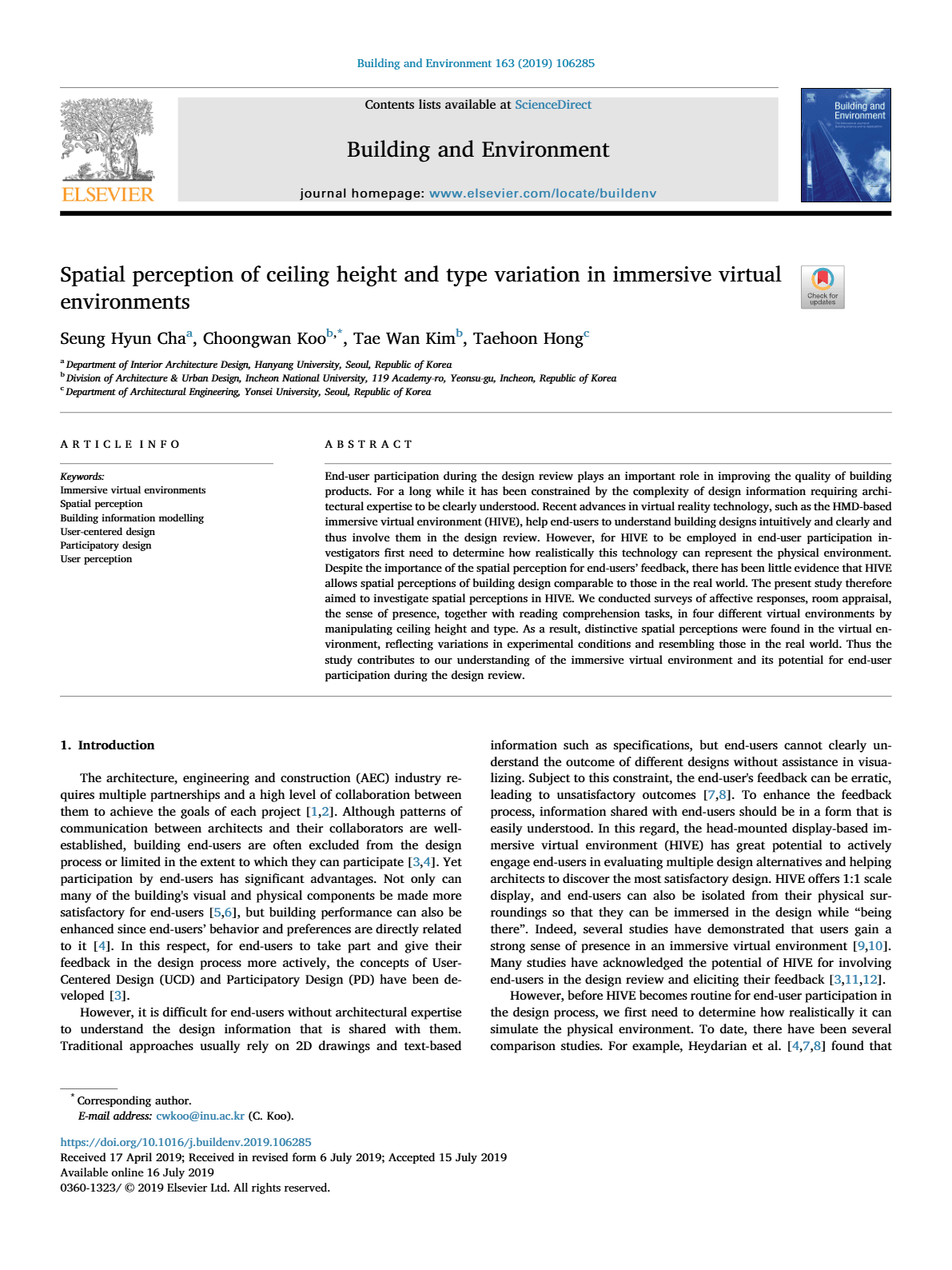Spatial perception of ceiling height and type variation in immersive virtual environments